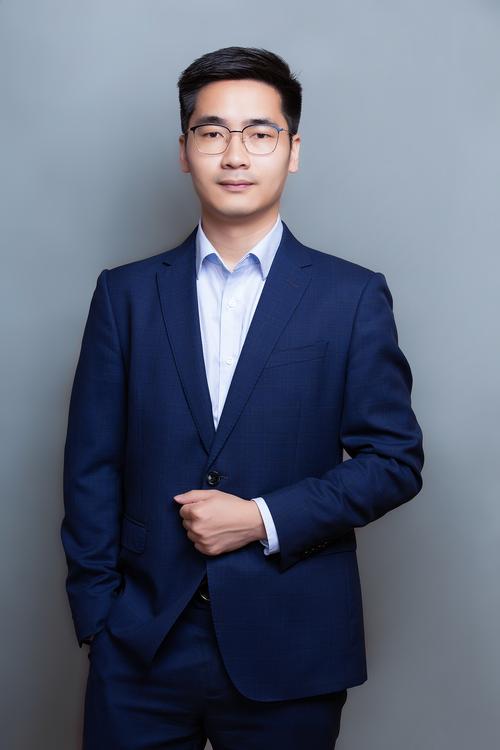林必立 联合创始人 & 首席运营官